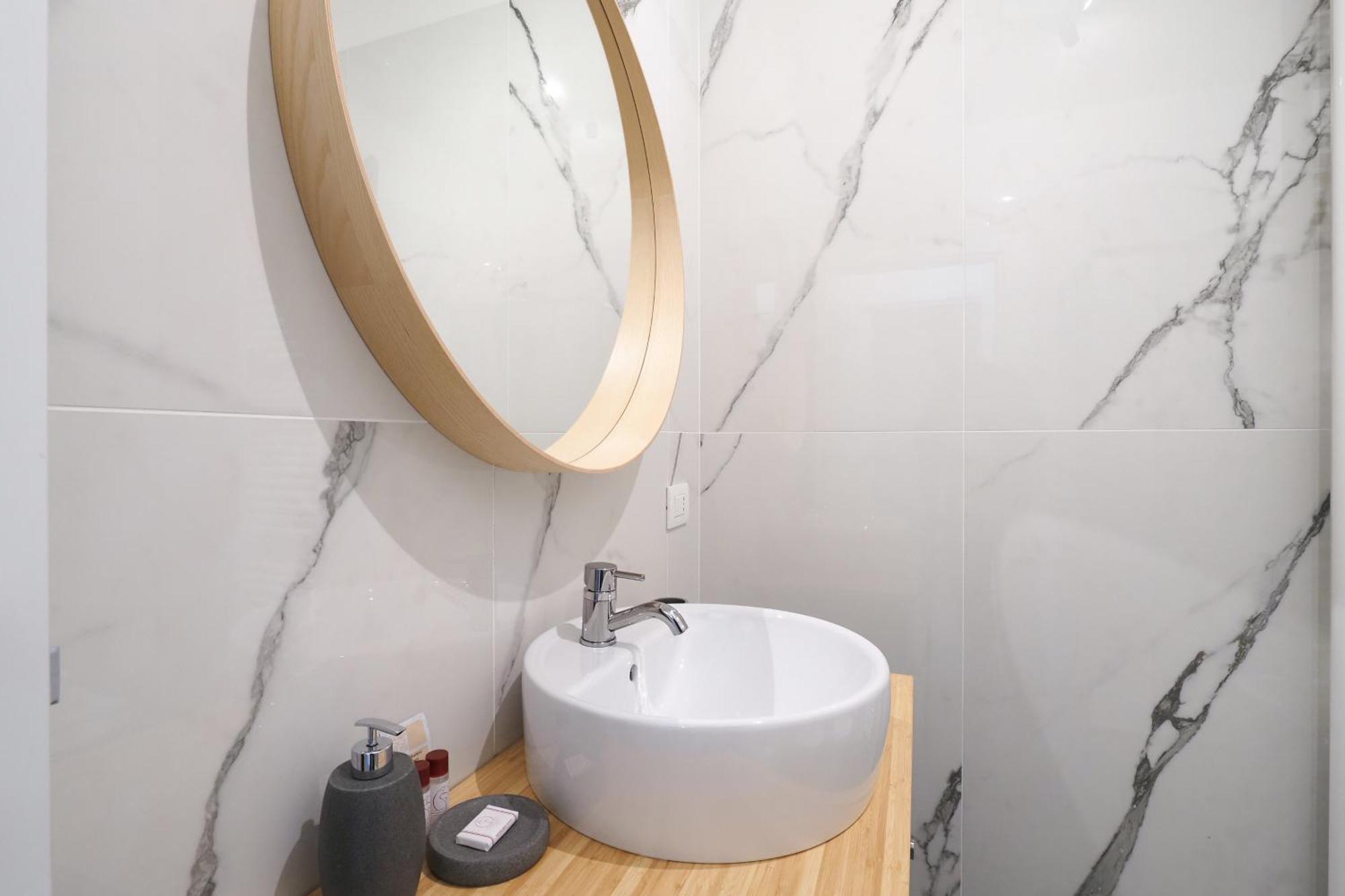 Mila Apartments Fiera Milan Luaran gambar