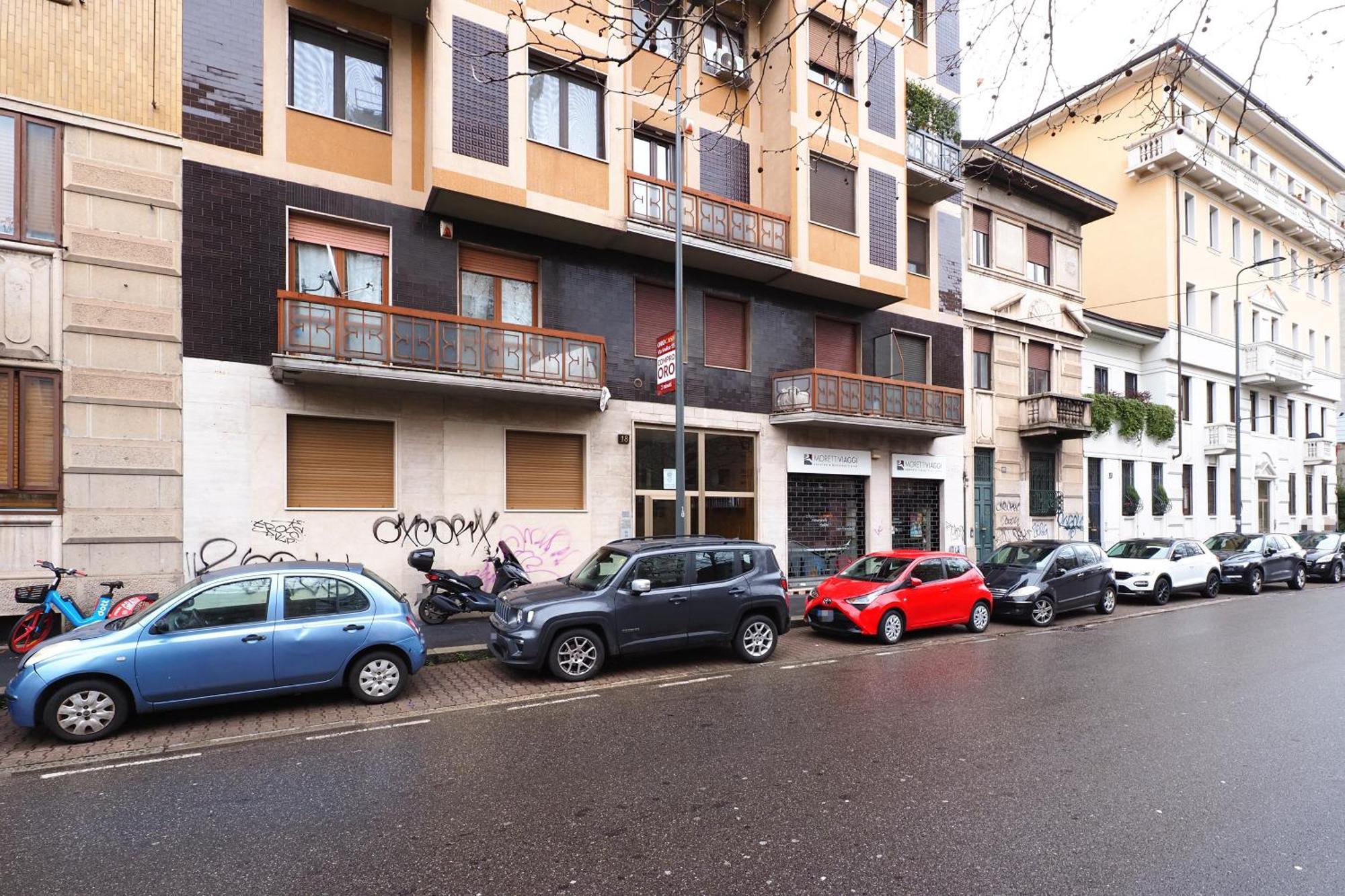 Mila Apartments Fiera Milan Luaran gambar