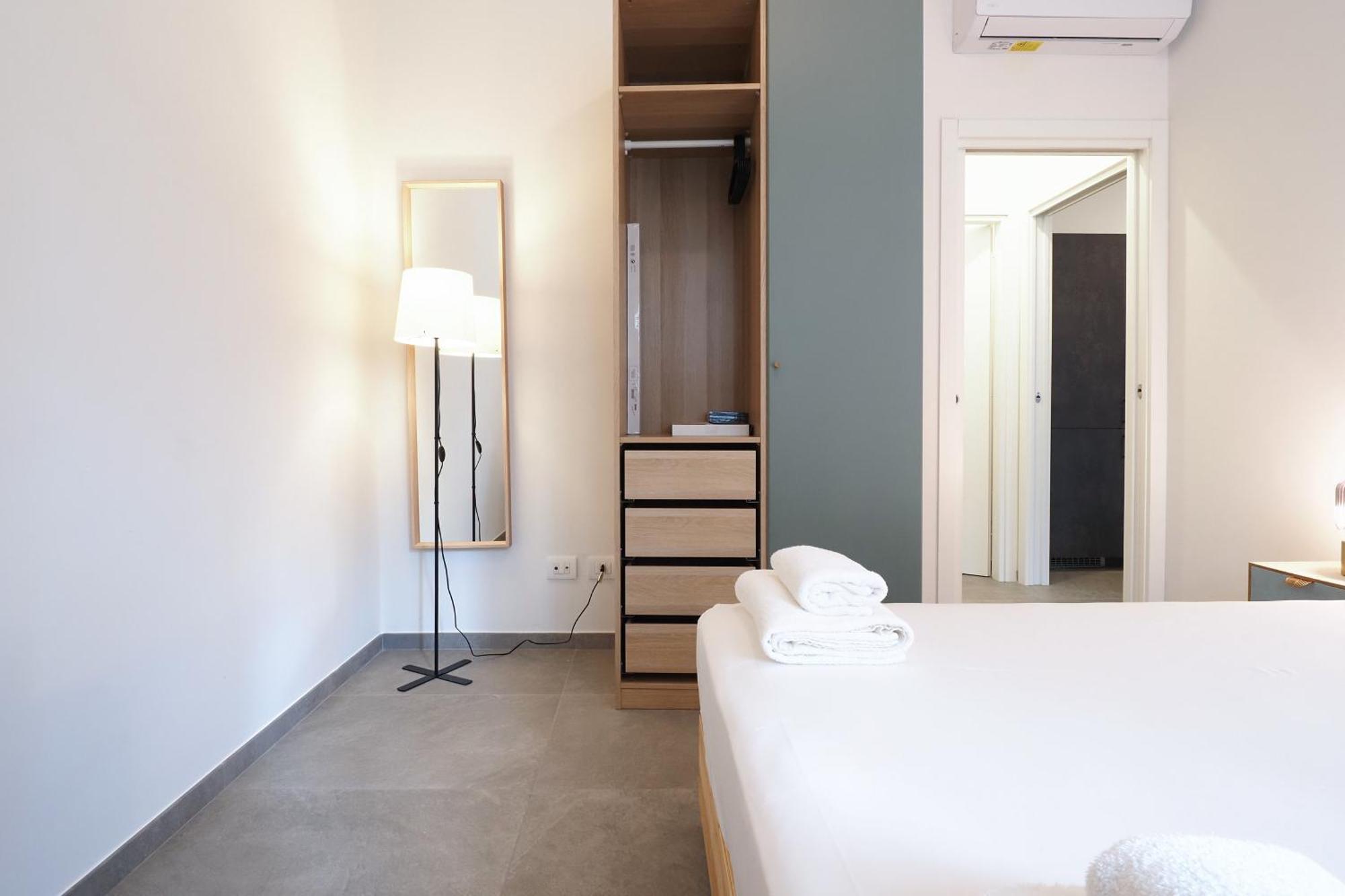 Mila Apartments Fiera Milan Luaran gambar